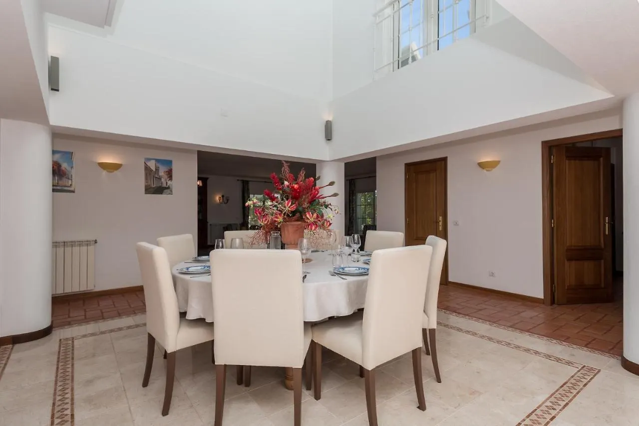 Peaceful 4Br Villa On Gramacho Golf Resort W/ Private Pool Lagoa  Portugal