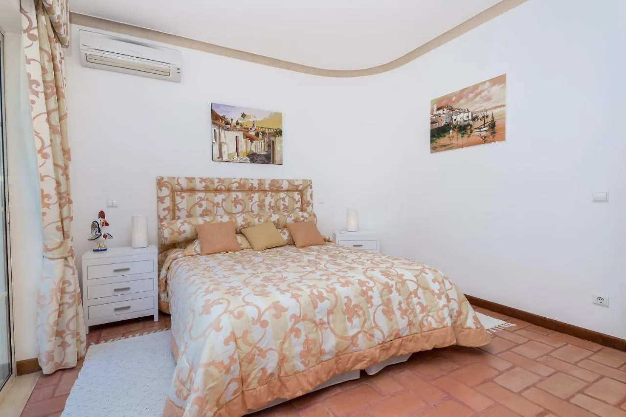 Peaceful 4Br Villa On Gramacho Golf Resort W/ Private Pool Lagoa  Portugal